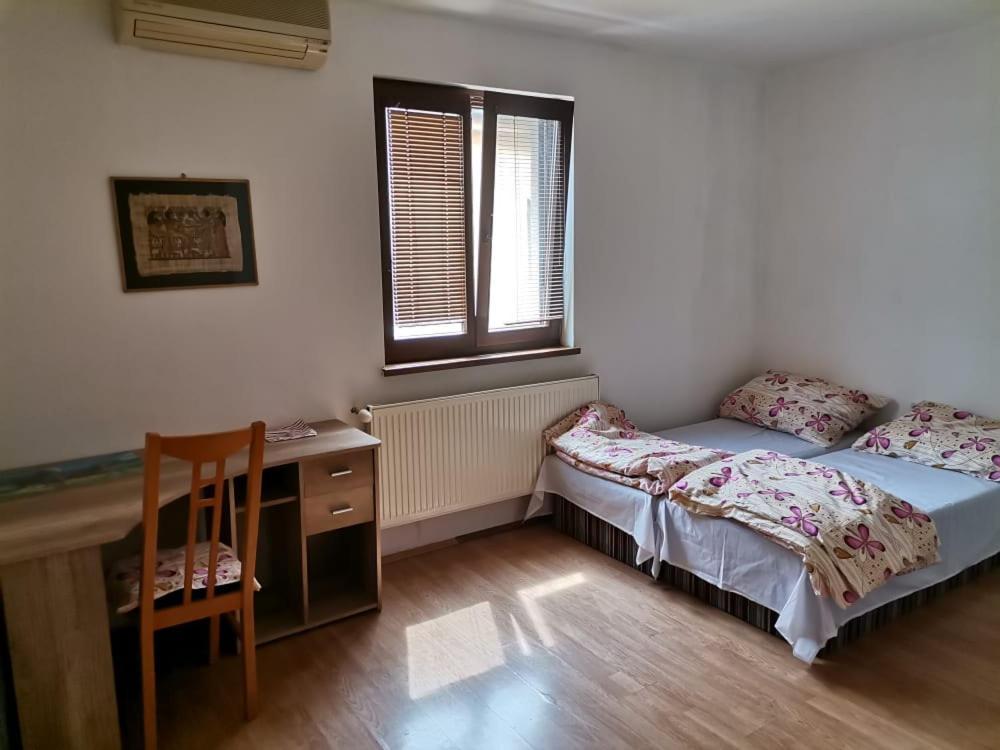 Anh' Private Rooms For Tourist Bratislava Exteriör bild
