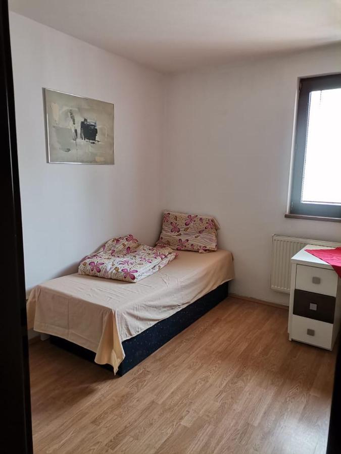 Anh' Private Rooms For Tourist Bratislava Exteriör bild
